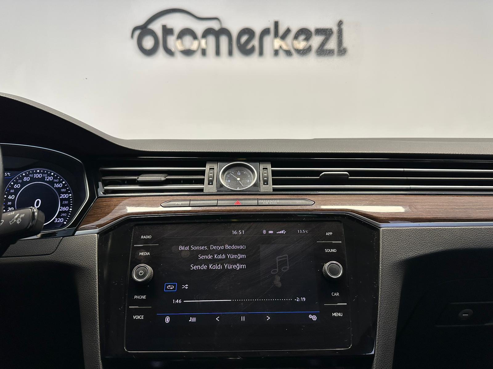 VOLKSWAGEN PASSAT 16